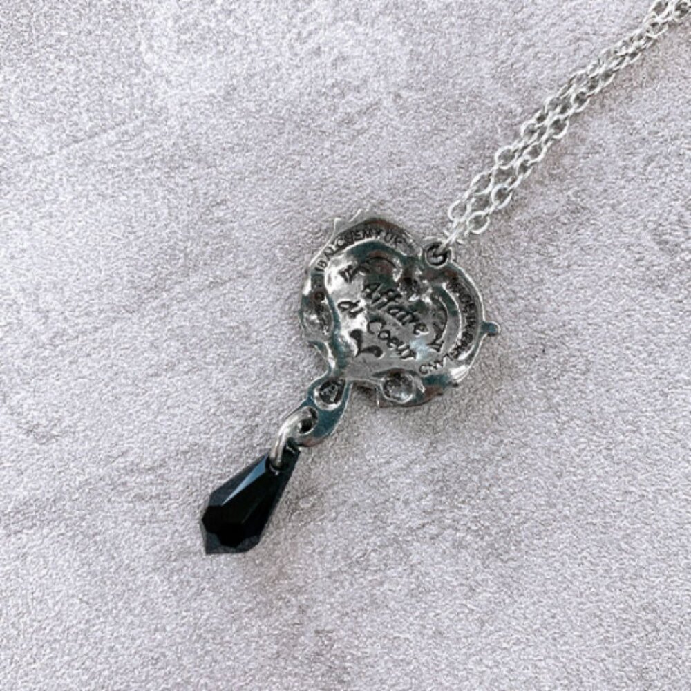 Alchemy Gothic Petite Affair du Coeur Pendant Red Heart Skulls Crystal Necklace - Picture 3 of 3